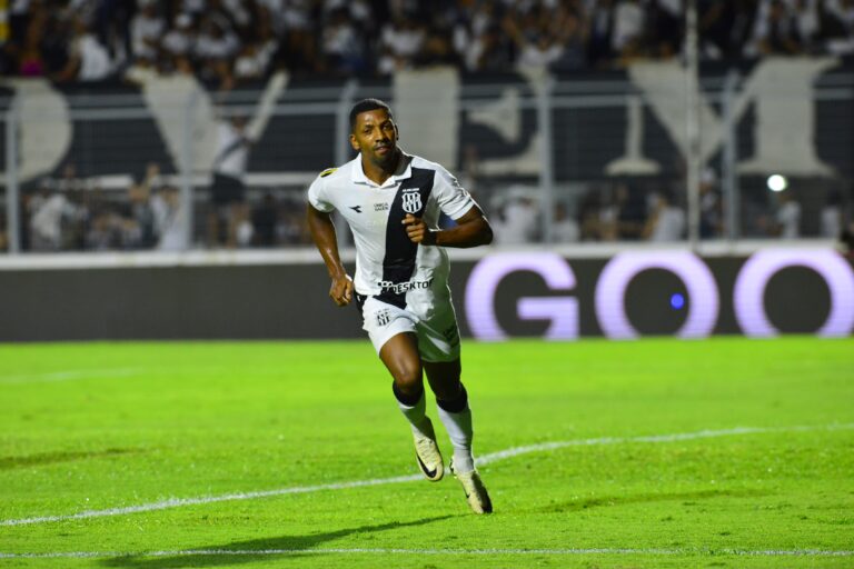 Ponte Preta recebe Portuguesa no Moisés Lucarelli pela terceira rodada do Paulistão