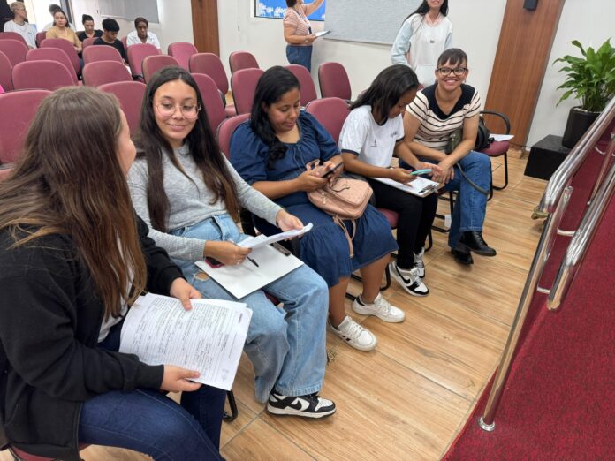 Fundhas recebe inscrições para processo seletivo de estagiários