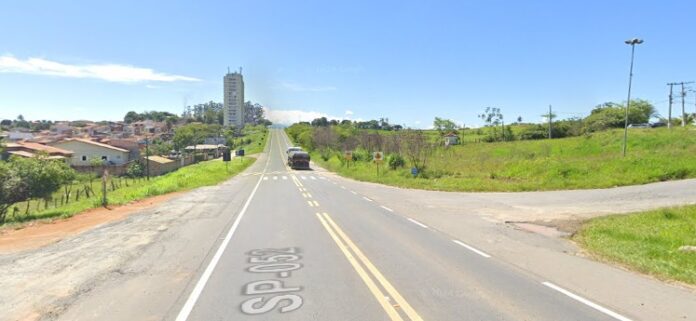 Homem morre e outro fica ferido em acidente entre duas motos, em Cruzeiro Homem morre e outro fica ferido em acidente entre duas motos, em Cruzeiro
