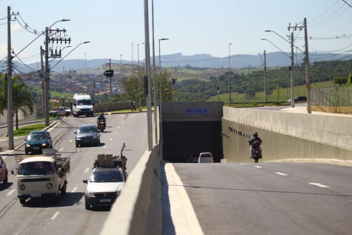 Manutenção de túnel interdita vias em São José