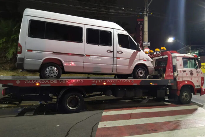 86 veículos de transporte coletivo irregulares foram apreendidos na região durante fiscalizações em 2024, diz EMTU