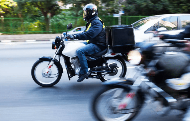 Prefeitura assina a Política de Proteção Social aos motoboys e entregadores de Ribeirão Preto; Entenda