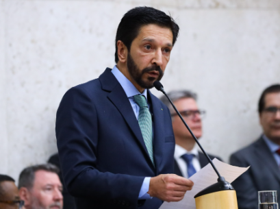 Nunes toma posse como prefeito de SP