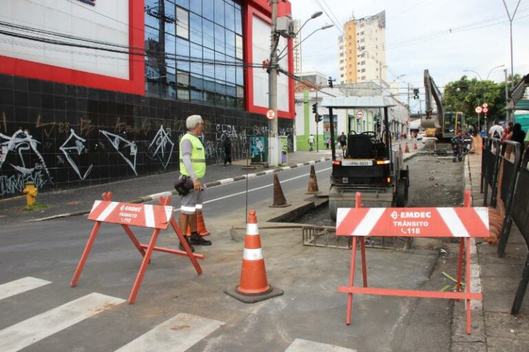 Avenida Prestes Maia terá bloqueio para obras nas paradas de ônibus