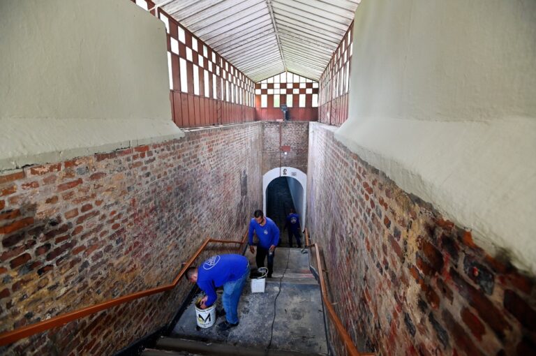 Túnel de pedestres que liga o Centro à Vila Industrial será reaberto nesta quinta-feira