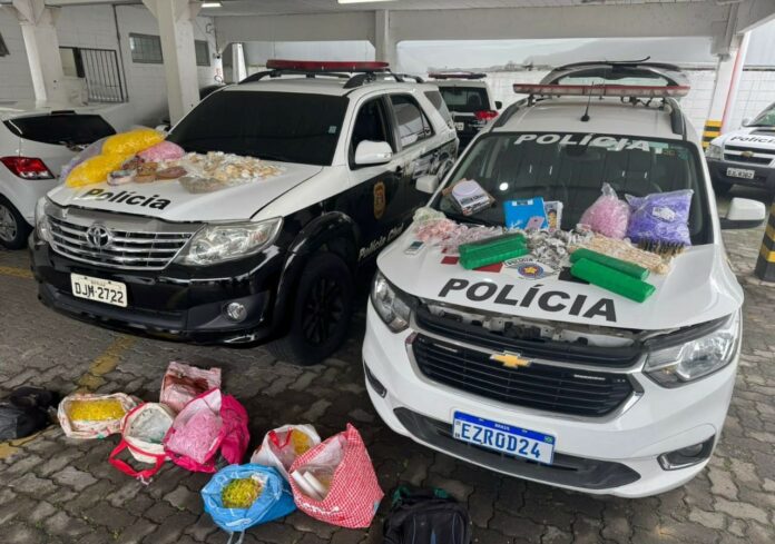 Polícia apreende quase 3 mil porções de drogas escondidas em caixa d’água de apartamento em Guratinguetá Polícia apreende quase 3 mil porções de drogas escondidas em caixa d’água de apartamento em Guratinguetá