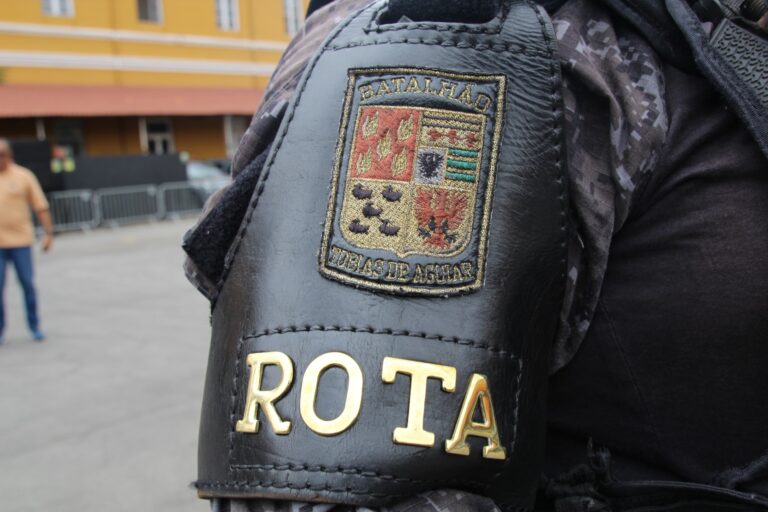 Membro de facção criminosa procurado por tráfico de drogas e homicídio é capturado em Praia Grande