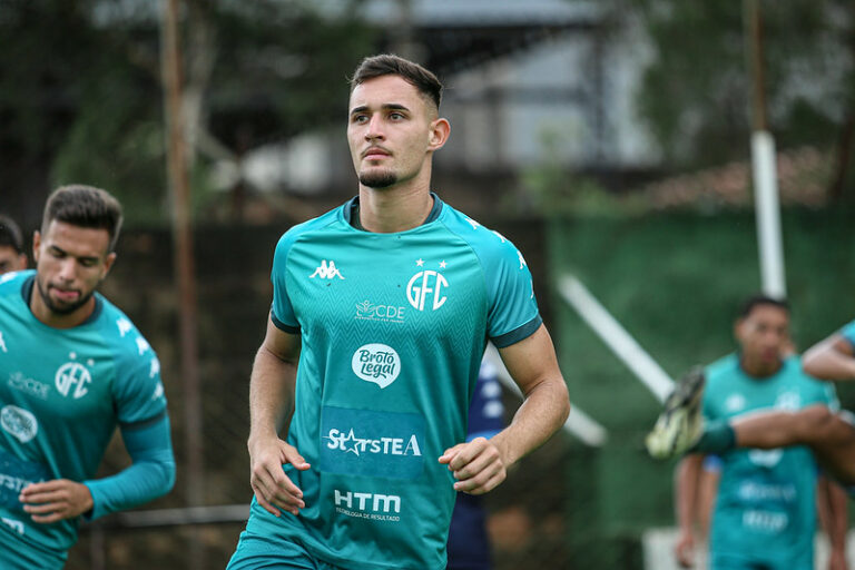 Guarani recebe Água Santa em busca de reação no Paulistão