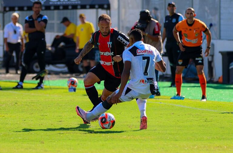 Botafogo empata em Campinas e sobe na tabela; são quatro jogos de invencibilidade