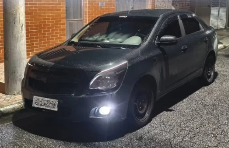 Motorista de aplicativo é roubado por quadrilha armada durante corrida em Santos