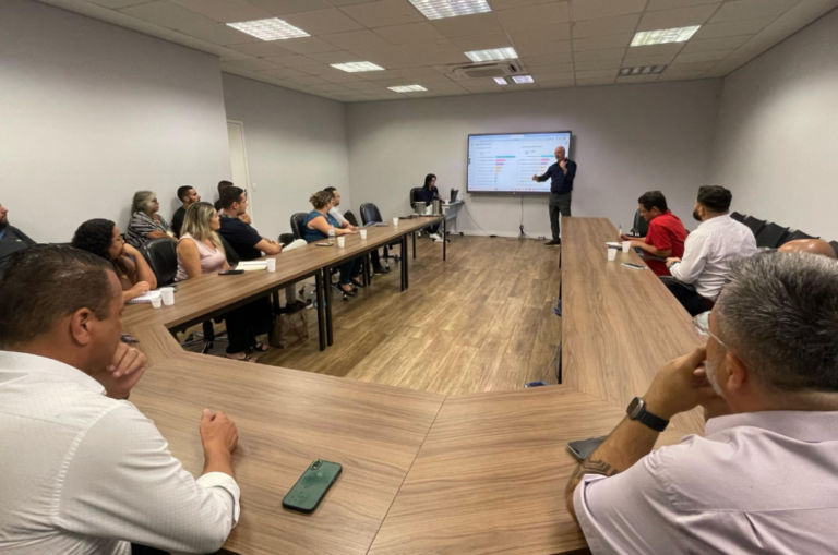 Cubatão apresenta sistema de informatização da Saúde com aplicativo para marcação de consultas e exames