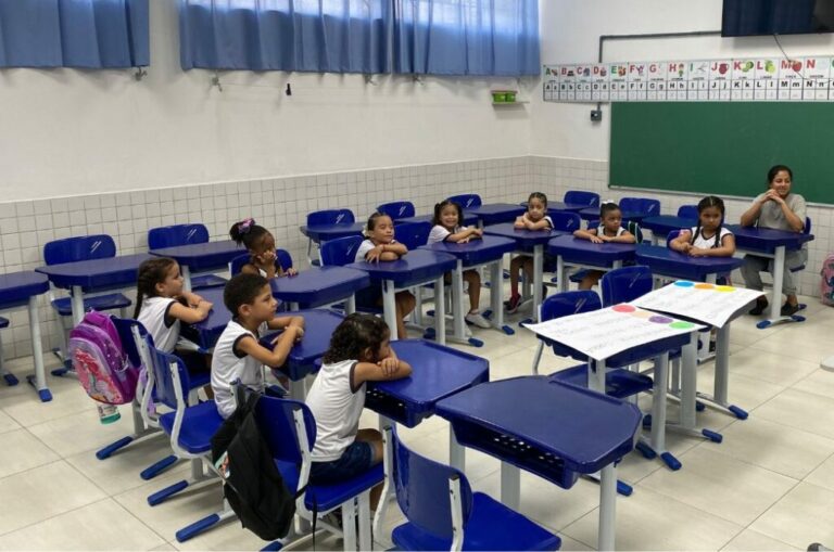 Cerca de 15 mil alunos da rede municipal de ensino voltaram às aulas em Cubatão
