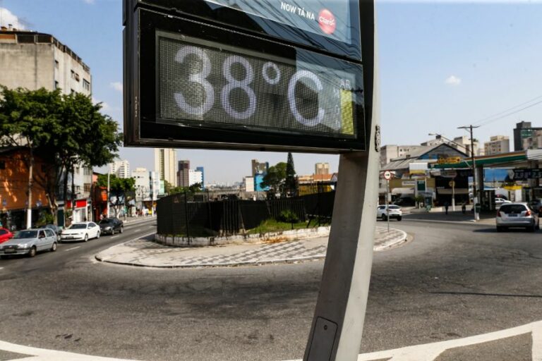 Calor segue firme na Baixada Santista até quarta-feira