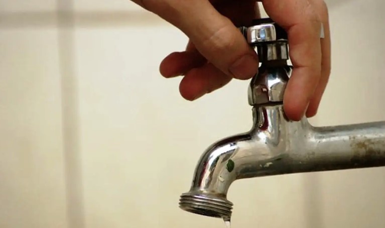 Moradores de Americana sofrem com falta de água há cinco dias