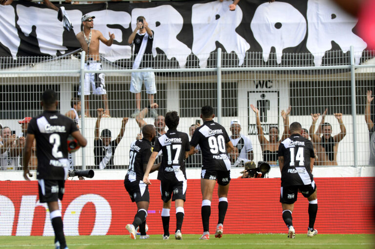 Vitória da Ponte Preta no Dérbi 209 é marcada por polêmica na arbitragem de Raphael Claus