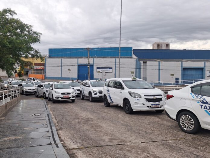 Campinas terá novas tarifas de táxi na próxima semana Campinas terá novas tarifas de táxi na próxima semana