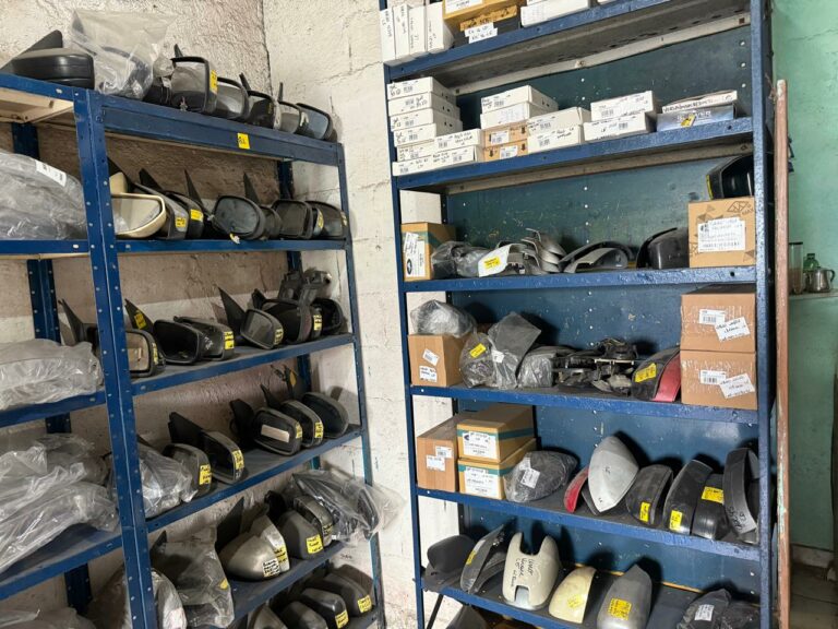 Quase mil peças automotivas são apreendidas em comércio ilegal e idoso é preso em São Vicente