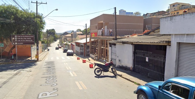 Mulher é presa após tentar matar a companheira em Igaratá Mulher é presa após tentar matar a companheira em Igaratá