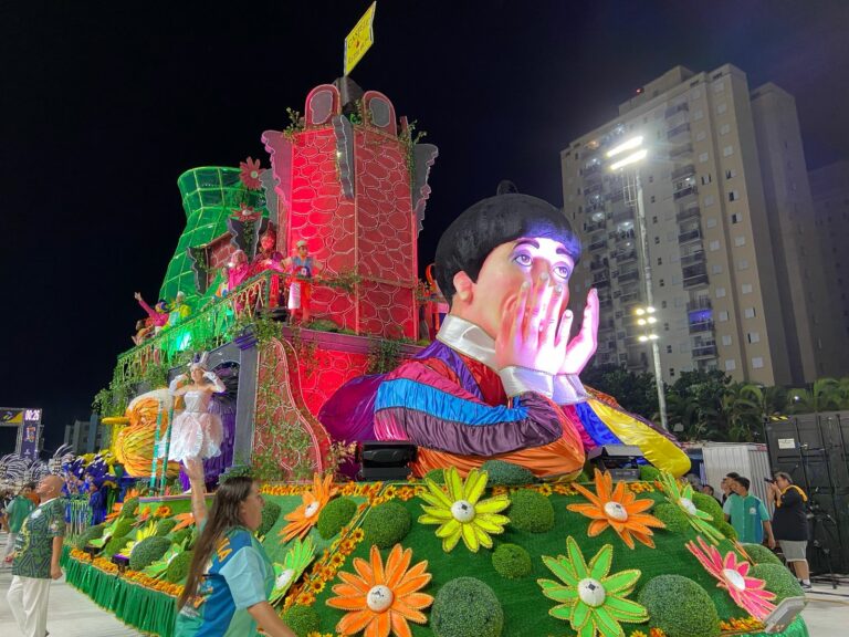 CARNAVAL 2025: buscando ser tetracampeã, a Unidos dos Morros trouxe em seu desfile uma homenagem a Tv Cultura