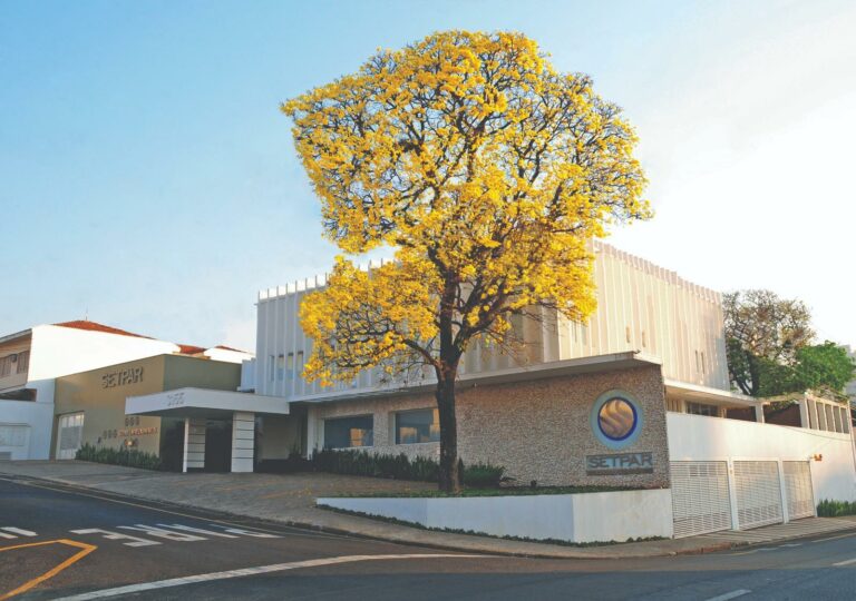 Construtora faz mutirão de empregos com quase 100 vagas para diferentes funções