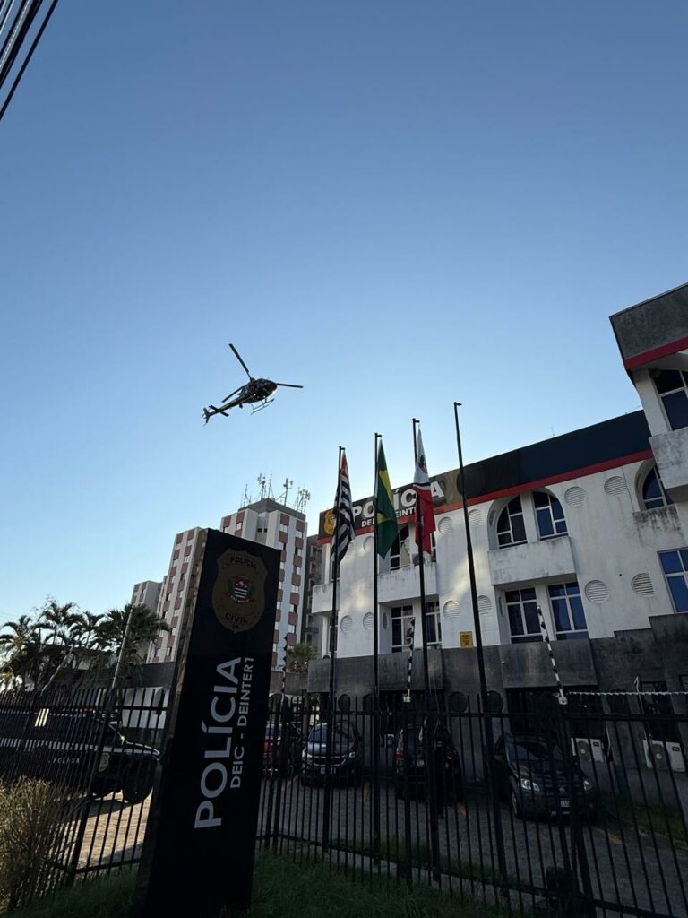 São José é alvo de operação que busca prender 15 pessoas envolvidas com o tráfico de drogas