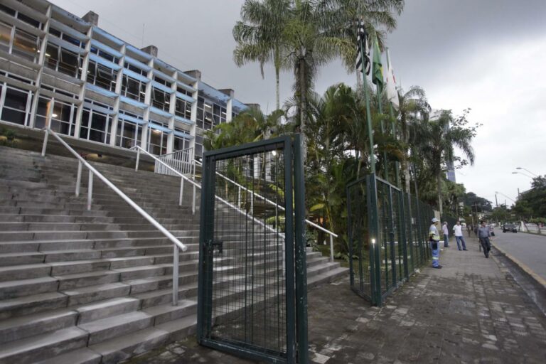 Trânsito tem alteração para apuração da campeã do carnaval santista; Saiba mais