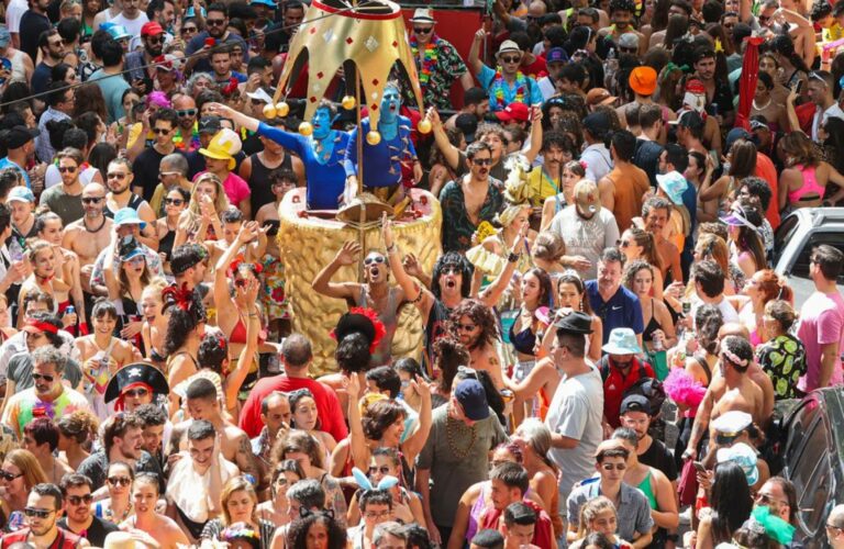 Carnaval: saiba quais cuidados tomar na folia com o calor