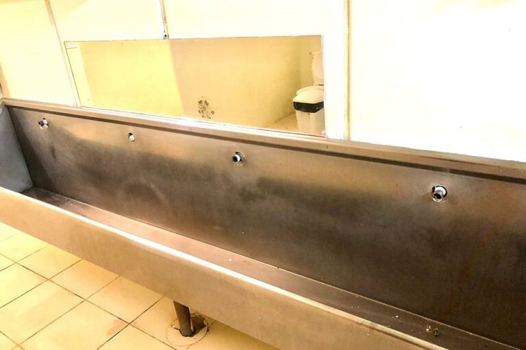 Creche do bairro Parque Ribeirão é vandalizada e furtada durante a madrugada