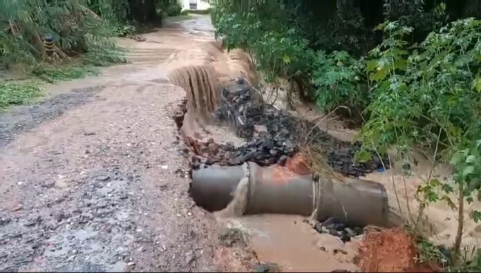 Região do Helvétia tem desvio após interdição de ponte em Indaiatuba Região do Helvétia tem desvio após interdição de ponte em Indaiatuba