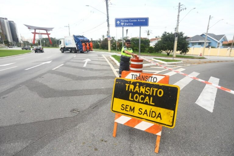 Via Oeste, em São José, terá interdições neste fim de semana para evento de pré-Carnaval