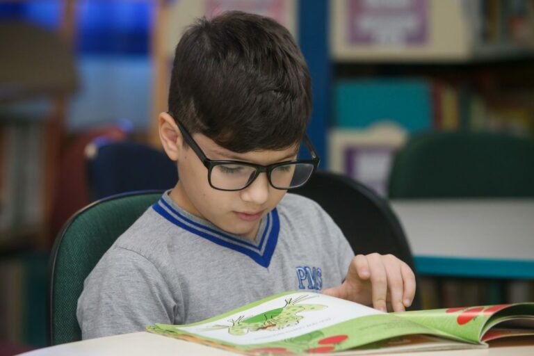 Governo de SP anuncia R$ 1,8 milhão em premiação para prefeituras da Baixada Santista que avançaram na alfabetização de crianças