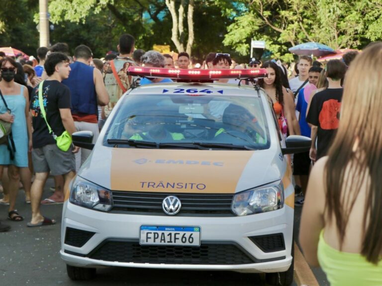 Emdec acompanha mais 11 blocos carnavalescos nesta segunda-feira; veja a programação