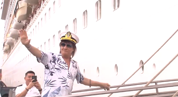 Após dois anos sem o tradicional cruzeiro do Roberto Carlos, o Rei retorna com a 1ª edição do “Além do Horizonte”