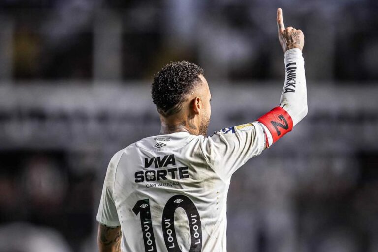Santos vence Bragantino com brilho de Neymar e terá clássico fora na semi