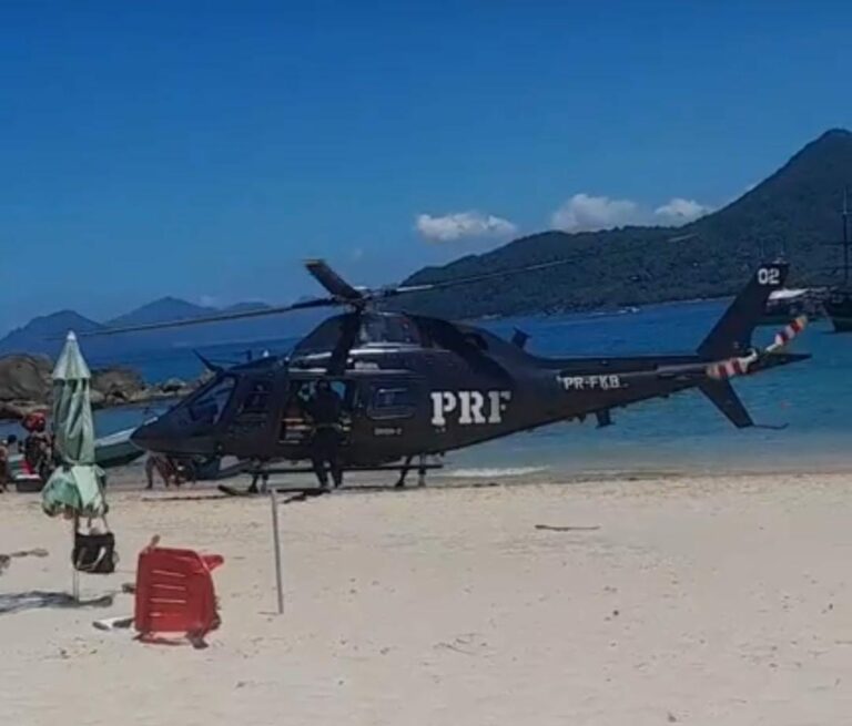 Banhista em parada cardiorrespiratória é socorrido de helicóptero da PRF em Ubatuba