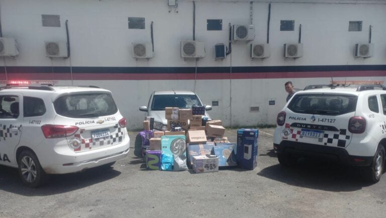 Dupla de criminosos sequestra entregador, rouba carga de produtos e o mantém refém por 3 horas