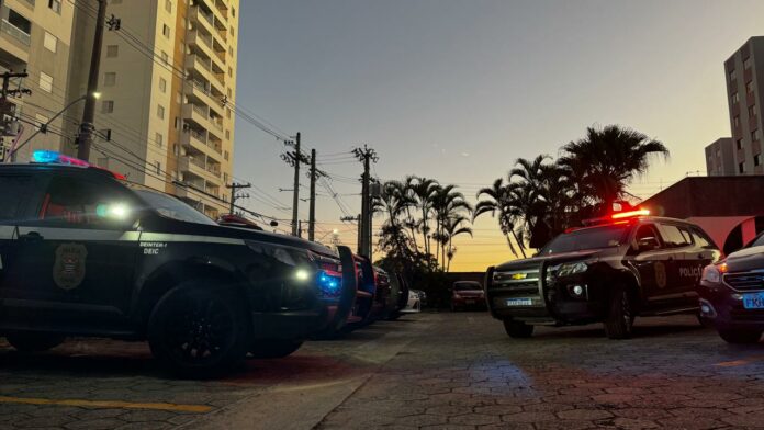 Polícia prende 2º suspeito de sequestrar e roubar médico em condomínio de luxo de São José