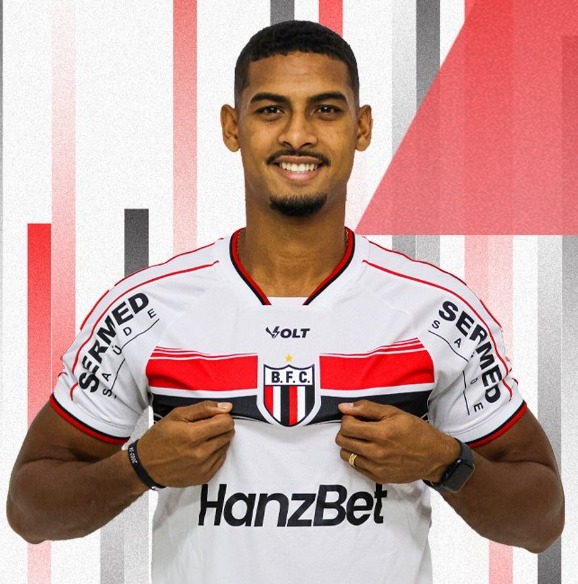 Botafogo contrata o zagueiro Carlos Eduardo