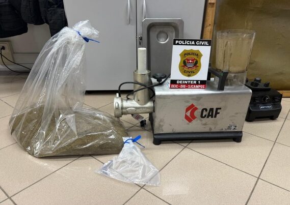 Dupla é presa em chácara usada para fabricação de drogas em Igaratá