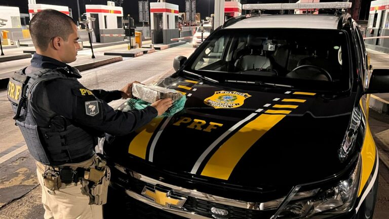 Casal é preso com 5 kg de maconha em carro na Dutra, em Jacareí