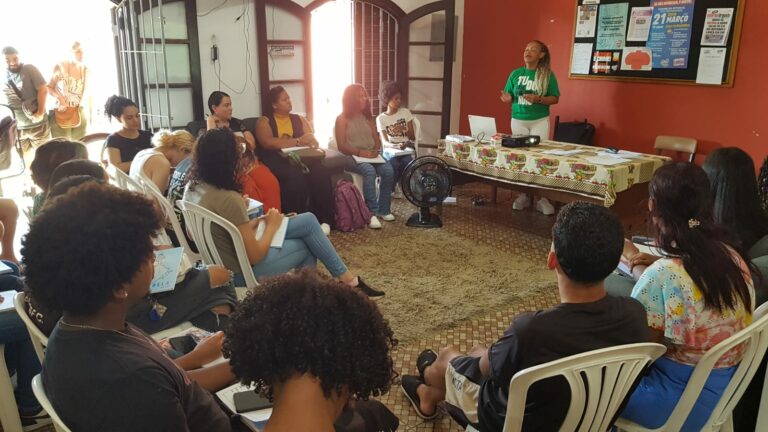 Cursinho Popular Emancipa ganha novo espaço e segue com inscrições abertas