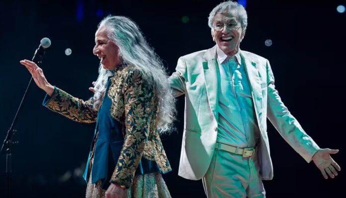 Caetano Veloso e Maria Bethânia encerram turnê com homenagem a Porto Alegre