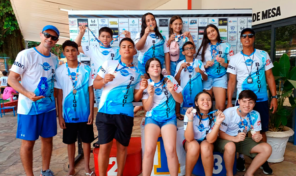 Equipe de Natação de Birigui conquista medalhas em todas as provas na Liga Paulista