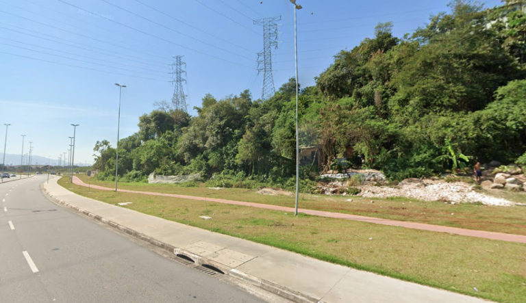 Cadáver carbonizado é encontrado durante ocorrência do Corpo de Bombeiros em Santos