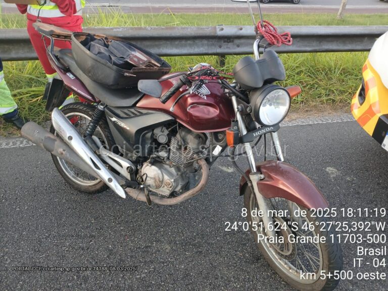 Motociclista não consegue frear e acaba ferido em acidente na Via Expressa Sul, em Praia Grande