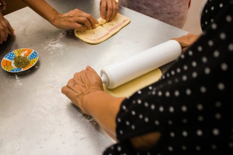 São Vicente abre vagas para curso de fabricação de pães artesanais e colomba pascal nesta quinta; Confira!