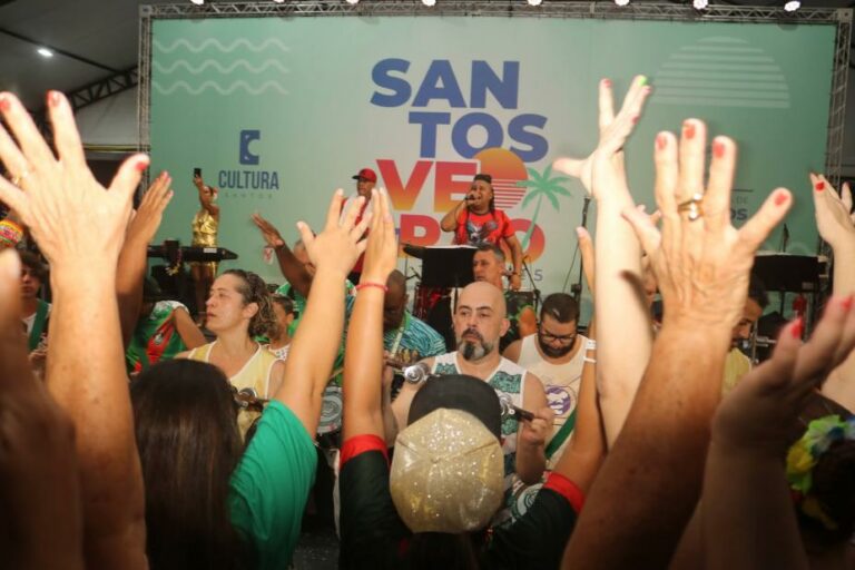 Bailes e matinês de carnaval nas tendas de Santos têm muita animação e segurança; Veja programação desta terça