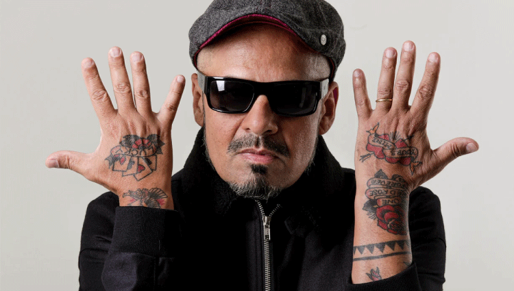 Sérgio Britto lança coletânea destacando carreira solo além dos Titãs