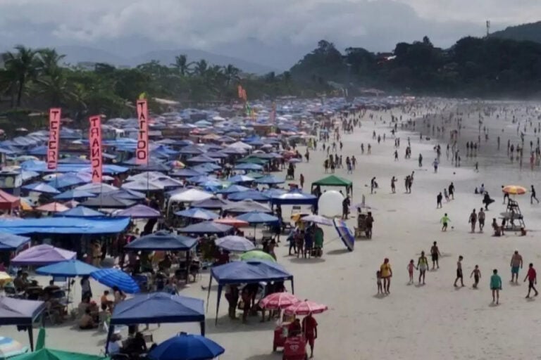Câmara de Ubatuba aprova lei que proíbe tendas e barracas nas praias