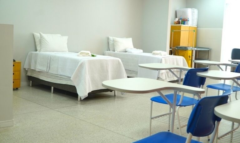 Ilhabela tem vagas abertas para curso gratuito de Camareiro; saiba como se inscrever